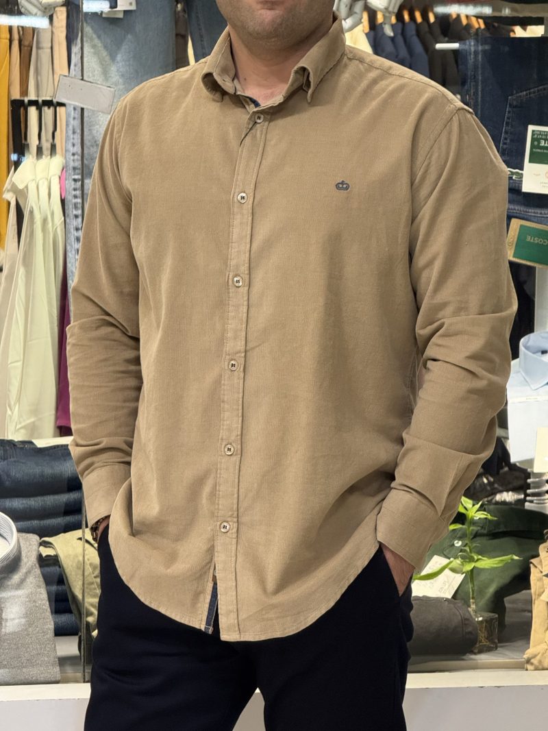 پیراهن مردانه کبریتی | طرح کلاسیک، بافت نرم و دوام بالا